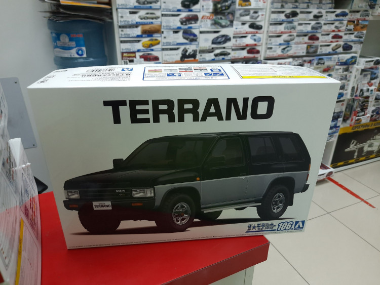 05708 Nissan Terrano V6-3000 R3M '91