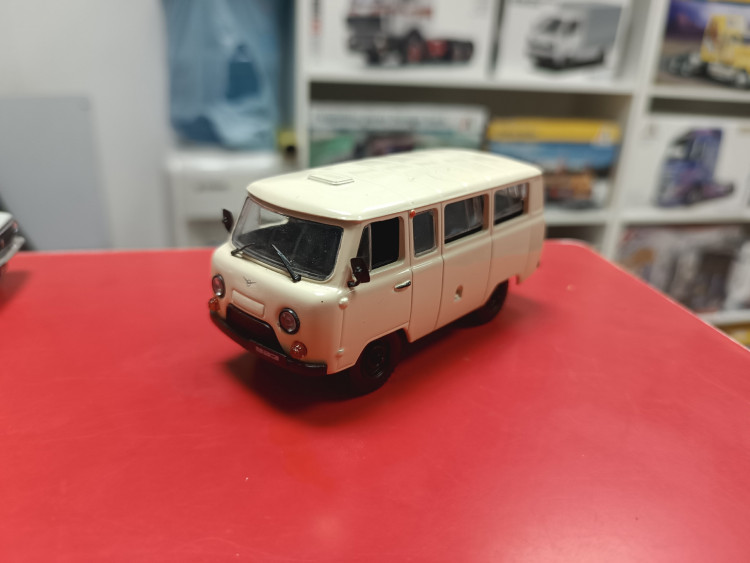 Автолегенды СССР:  УАЗ-452В