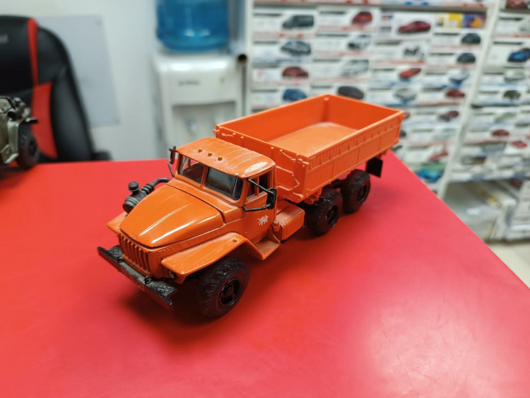 УРАЛ-5557 Сельхоз, самосвал 1:43 Элекон