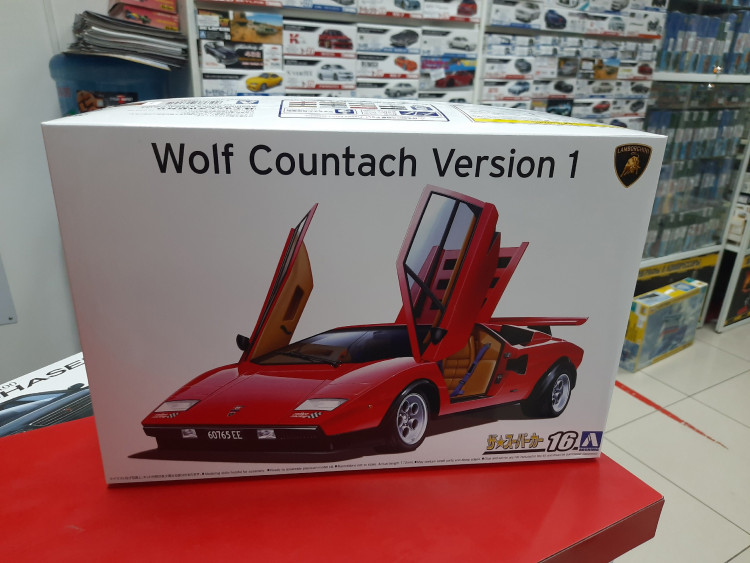06336 Lamborghini Countach Wolf Ver.1 '75 1:24 Aoshima