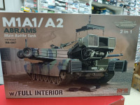 5007 Американский танк M1A1/A2 ABRAMS с полным интерьером и рабочими траками