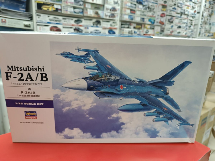 00545 Истребитель-бомбардировщик ВВС Японии MITSUBISHI F-2A/B