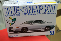 Aoshima 1:32 06635 Nissan Skyline GT-R -R32 Custom Wheel (Crystal White)