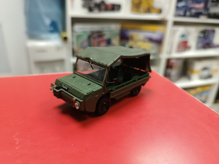 Автолегенды СССР: ЛуАЗ-967М 1:43 Deagostini 