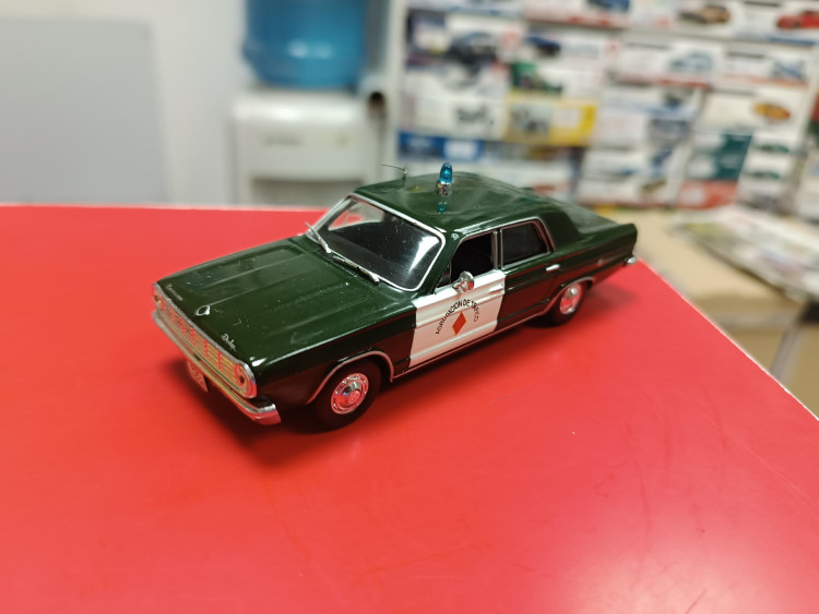 Полицейские Машины Мира №15 - Dodge Dart