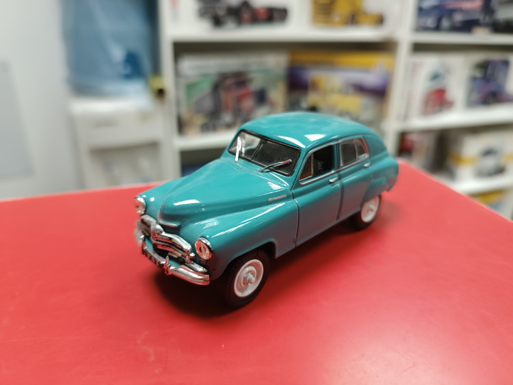 Автолегенды СССР: ГАЗ-М72  с дефектом 1:43 Deagostini