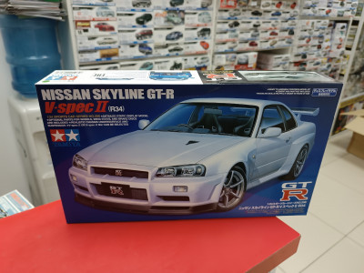 TAMIYA 24258 1/24 R34 Nissan Skyline GT-R V-Spec II