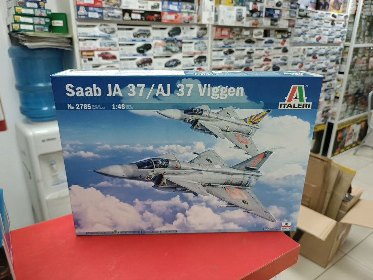 2785 самолёт SAAB JA 37 Jaktviggen 1:48 Italeri
