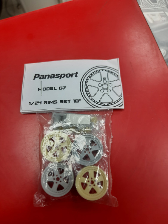 Fugu-122 Комплект дисков Panasport T7 18 дюймов 1:24