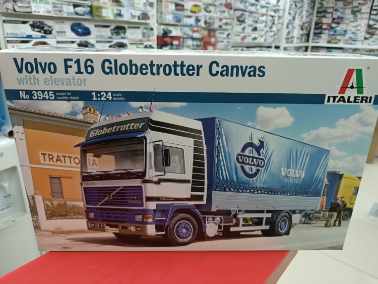 3945ИТ  VOLVO F16 Globetrotter Canvas Truck with elevator  