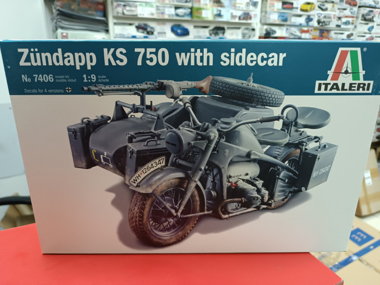 7406ИТ  ZUNDAPP KS 750 with Sidecar 1:9 