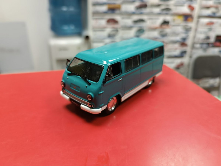 Автолегенды СССР №47 РАФ-977ДМ "Латвия" 1:43 Deagostini