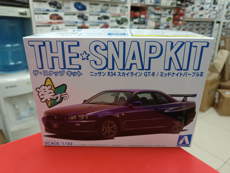 06252 Nissan Skyline GT-R R34 (Midnight Purple III)