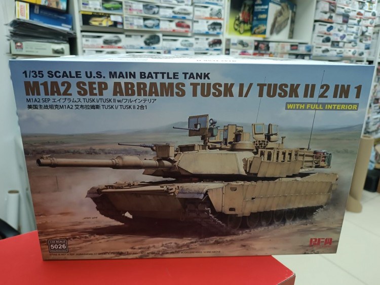 5026 Американский танк M1A2 Tusk I/Tusk II с полным интерьером