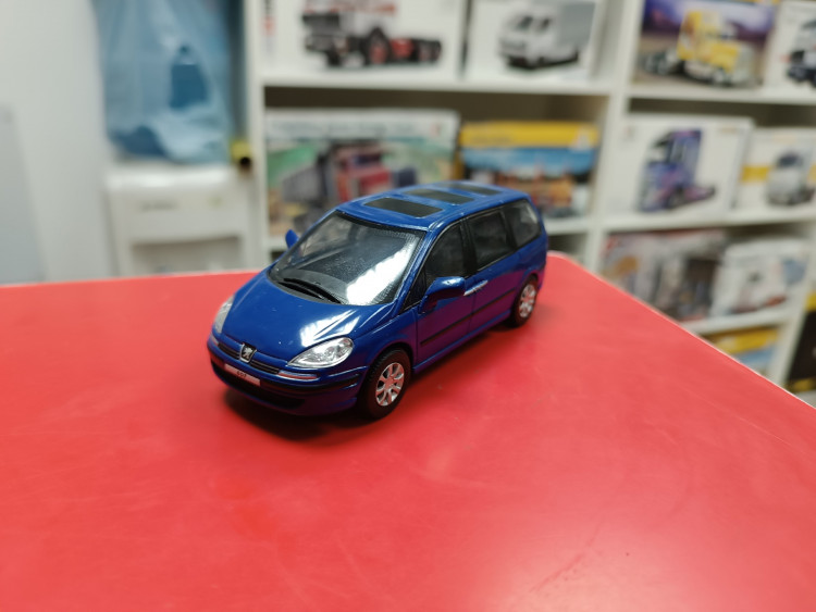 Peugeot 807