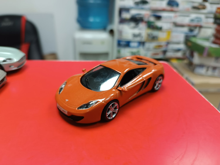 Суперкары №55 McLaren MP4-12C 1:43 Deagostini