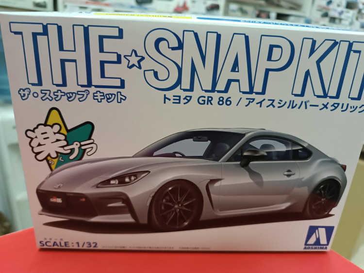 06462 Toyota GR-86 (Ice Silver Metallic)
