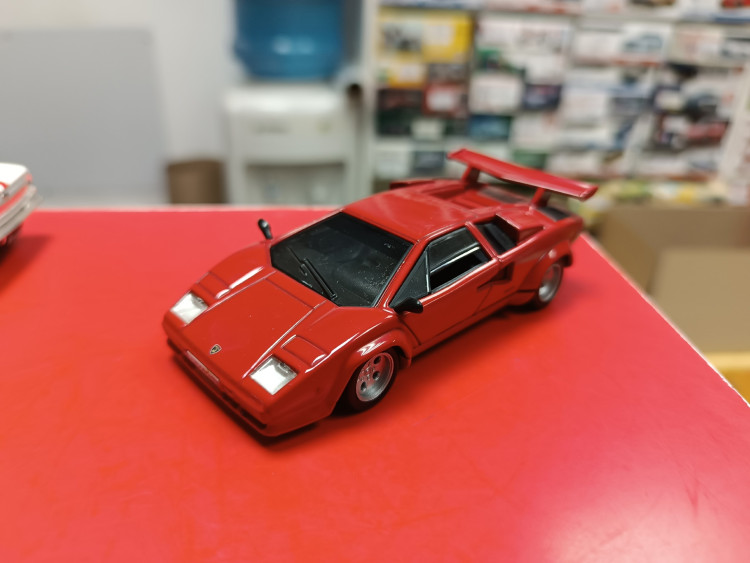Суперкары №1 Lamborghini Countach