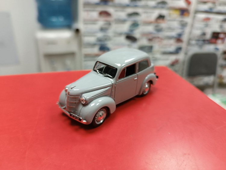 Автолегенды СССР №51 КИМ-10-50 1:43 Deagostini 