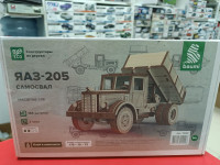 11022 ЯАЗ-205 самосвал Сборная модель Baumi 1:35