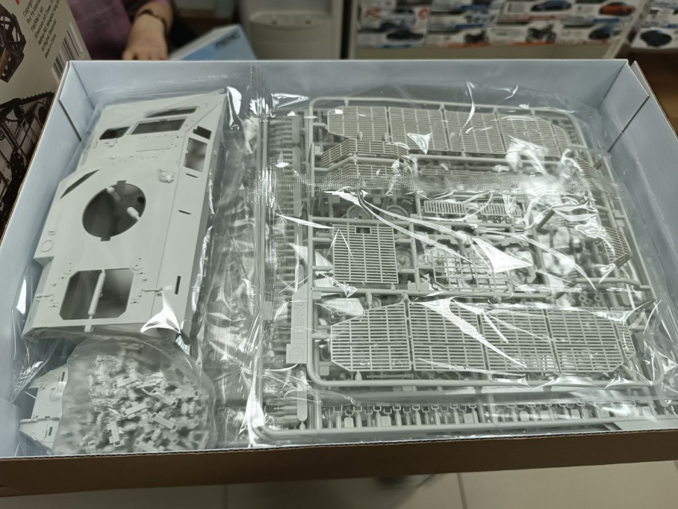 Ss 017 SS-017 БМП FV510 Warrior TES(H) 1:35 Meng