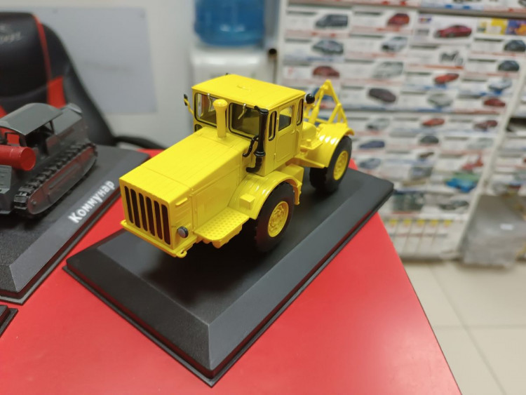 Тракторы: К-700 Кировец 1:43 Hachette