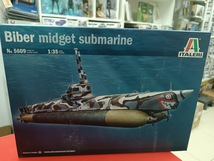 5609  Подводная лодка  U-BOOT BIBER (1:35)