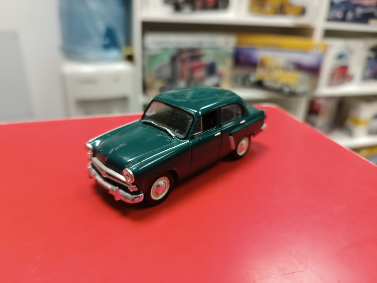 Автолегенды СССР: Москвич-410 с дефектом 1:43 Deagostini