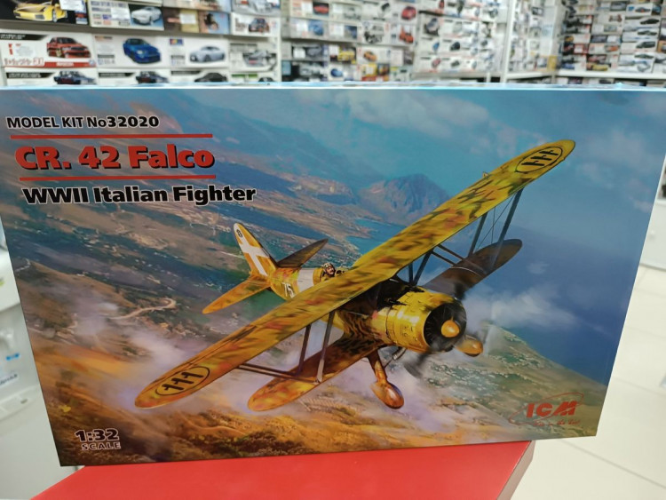 32020 CR. 42 Falco, Итальянский истребитель II МВ