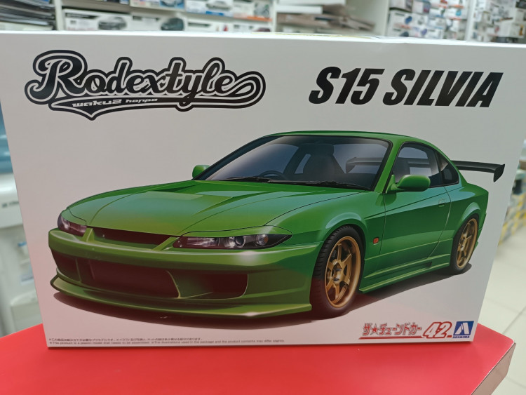 06879 Nissan Silvia S15 '99 Rodexstyle
