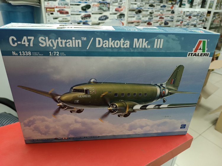 1338 самолет  DAKOTA Mk.III  1:72 Italeri