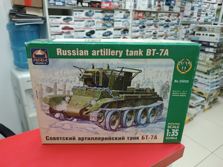 35026 танк БТ-7А с 76,2-мм пушкой КТ-28 1:35 ARK-models