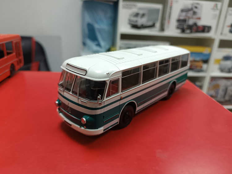 Наши автобусы: ЛАЗ-695М