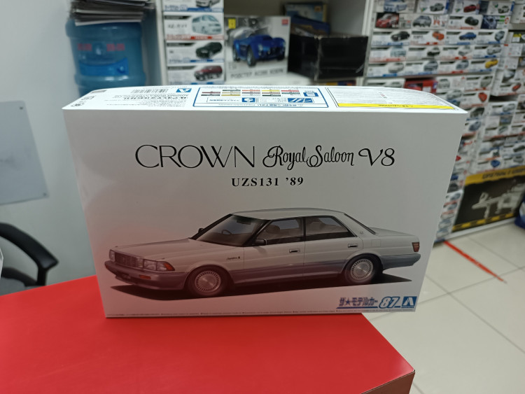 06171 Toyota Crown RoyalSaloon G '89 1:24 Aoshima 