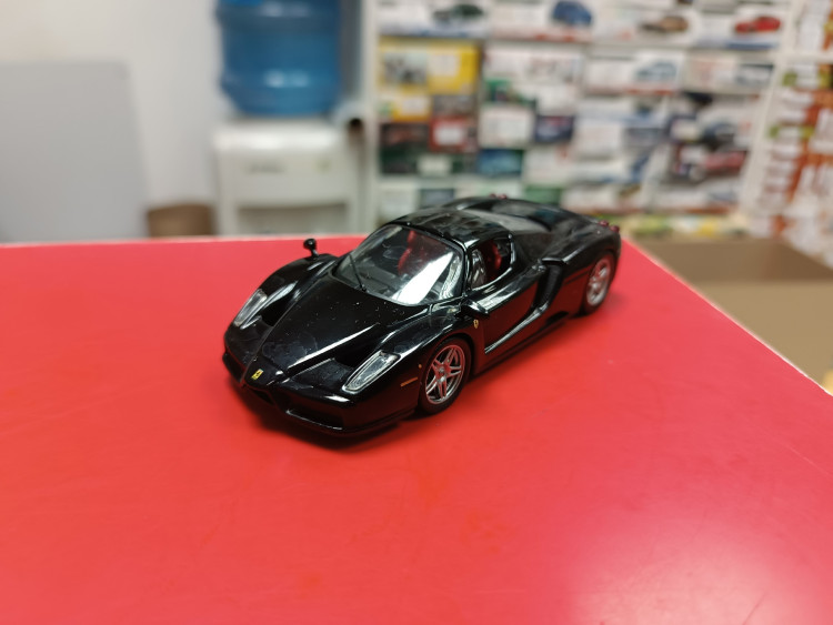 Ferrari Collection №18 Enzo 1:43 Deagostini