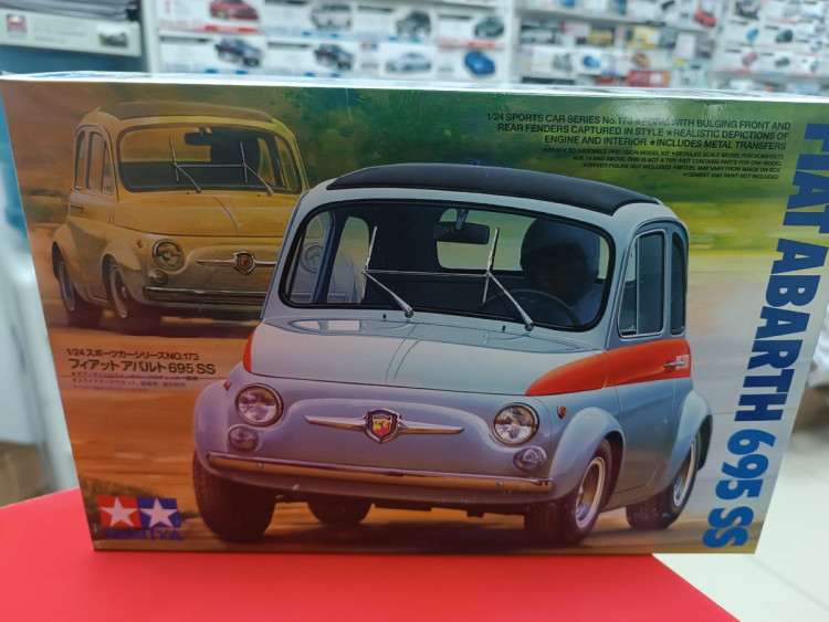 24173 Fiat Abarth 695 SS