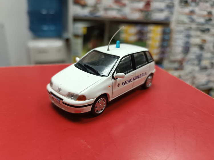 Полицейские Машины Мира №40 - Fiat Punto SX