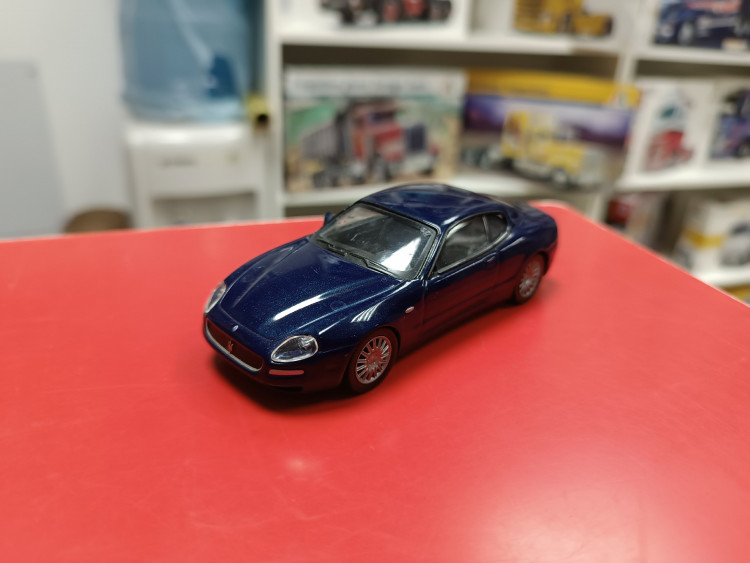 Суперкары: Maserati Coupe с дефектом 1:43 Deagostini