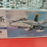 00438 Палубный истребитель ВМС США F/A-18C HORNET