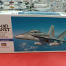 00439 Двухместный палубный истребитель ВМС США F/A-18D HORNET