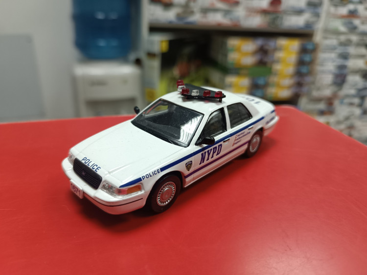 Полицейские Машины Мира №7 - Ford Crown Victoria Полиция Нью-Йорка