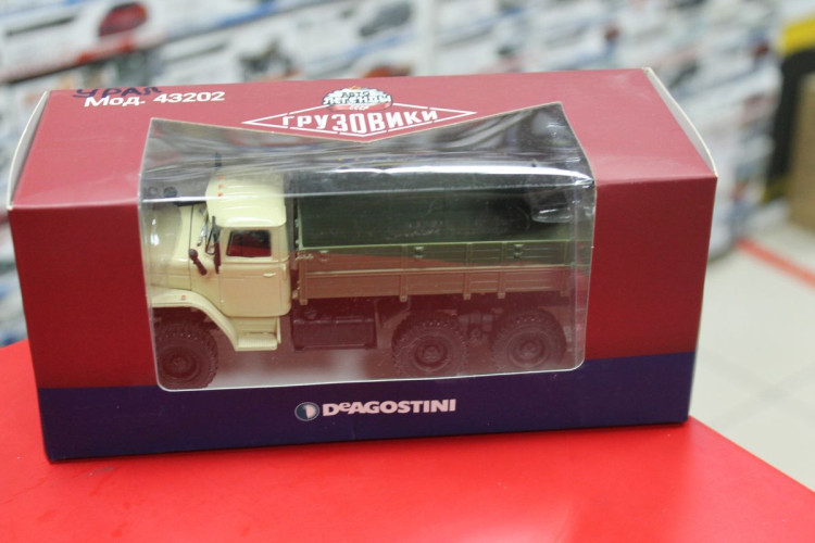 Автолегенды СССР: УРАЛ 43202