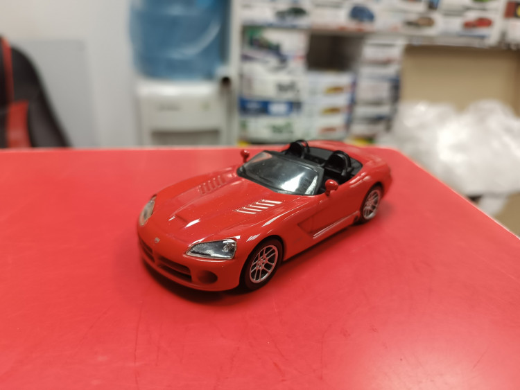 Суперкары №17 Dodge Viper SRT-10 
