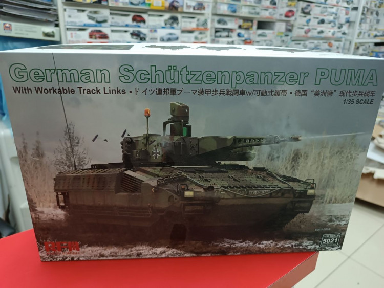 5021 Немецкая боевая машина пехоты Schützenpanzer Puma с рабочими траками