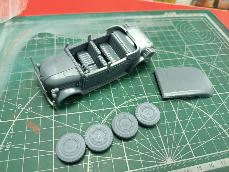 Steyr Type 1500 с поднятым тентом 1:43