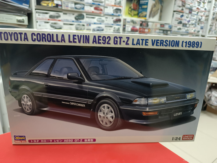 20486 Автомобиль Toyota Corolla Levin AE92 GT-Z поздняя модель (Limited Edition)