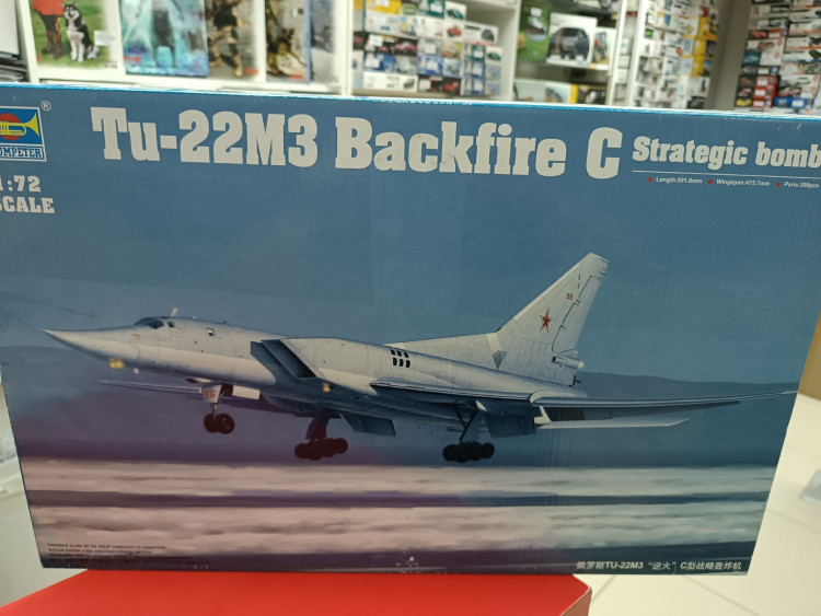 01656 Trumpeter Cамолёт Ту-22М3