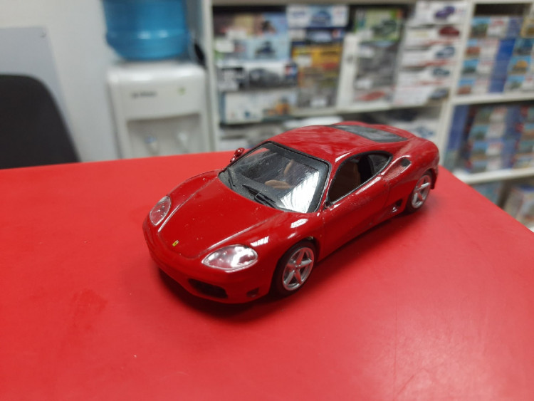 Ferrari 360 Modena с дефектом 1:43 Hachette