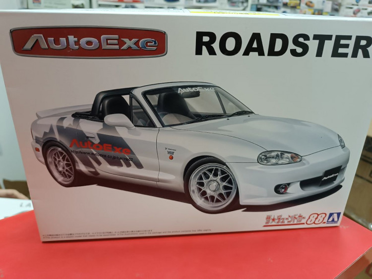 06828 Mazda MX-5 AutoExe NB8C Roadster '99