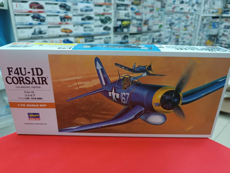 00140 Истребитель ВМС США F4U-1D CORSAIR